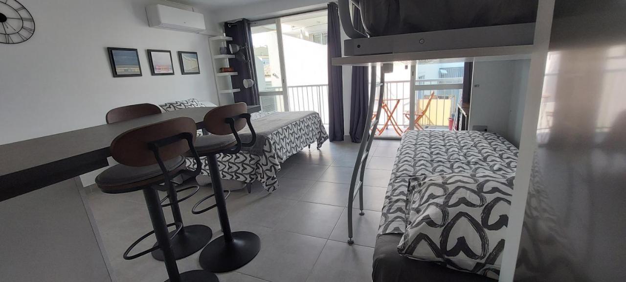 Charme Du Cap D'Agde Apartment Exterior photo