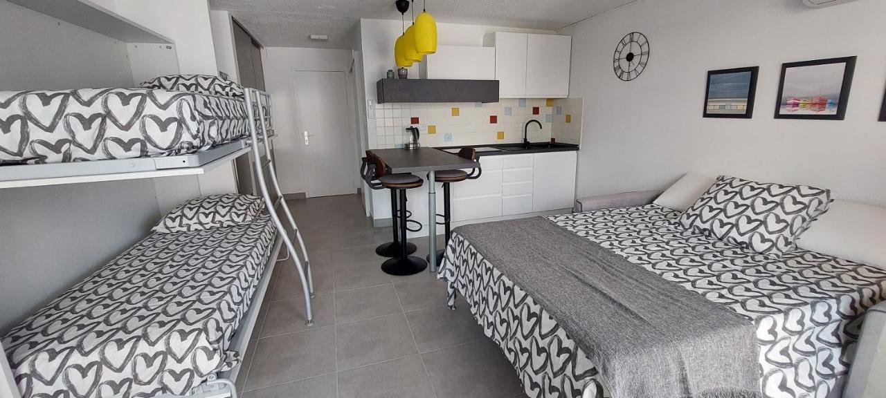 Charme Du Cap D'Agde Apartment Exterior photo